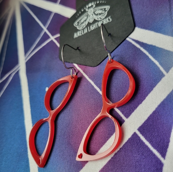 Cat eye frames laser cut dangle earrings - Picture 11 of 13